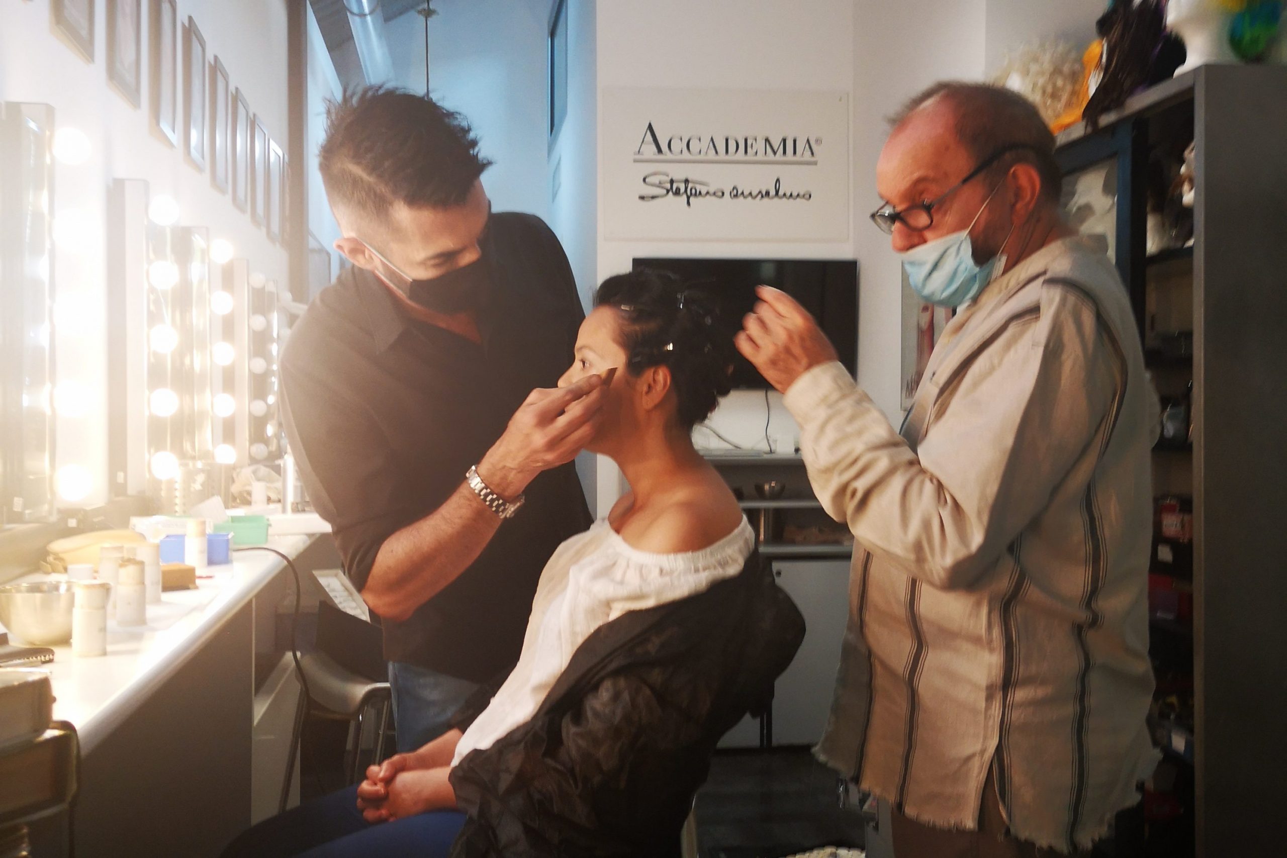 Fabio docente ASA e Stefano Anselmo durante una masterclass make-up a Milano